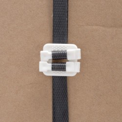 BOUCLE PLASTIQUE A PICOTS 2000 UNITEE